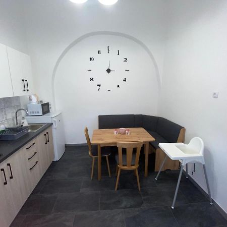 RÁD-VÁR Apartmanház Eger Kültér fotó