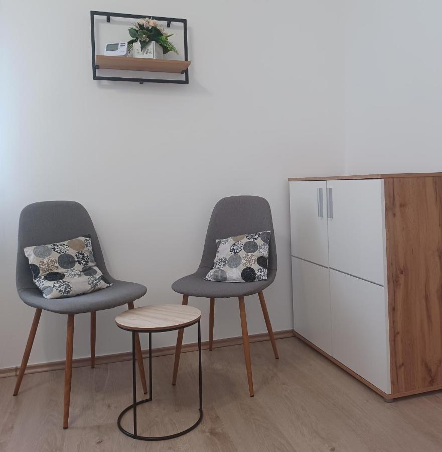 RÁD-VÁR Apartmanház Eger Kültér fotó