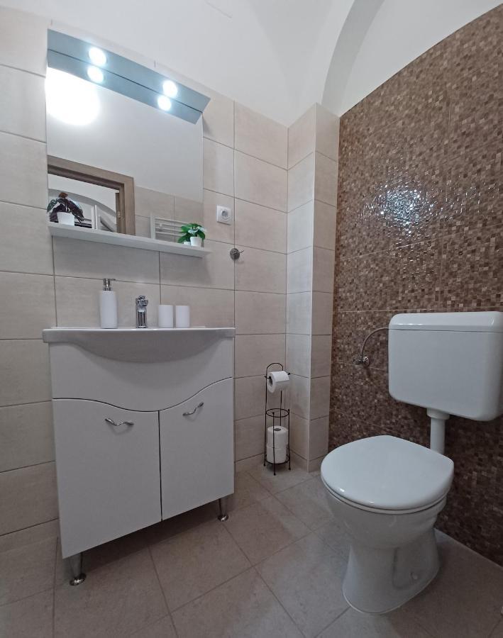 RÁD-VÁR Apartmanház Eger Kültér fotó